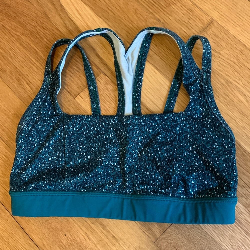 Lululemon green sports bra size 2